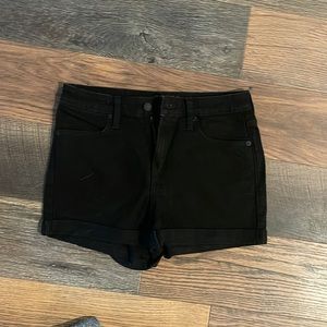 black h&m jean shorts